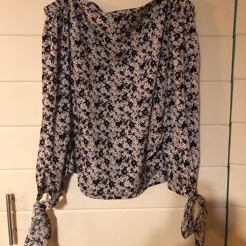 Super cute off the shoulder top
